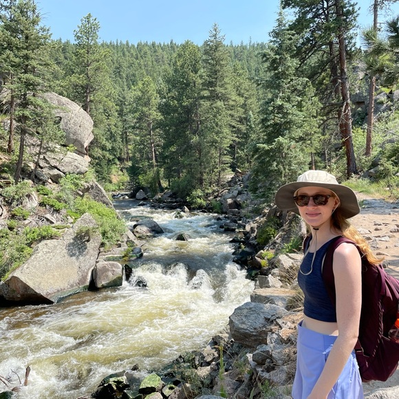 Meet your Posher, Maggie - Picture 5 of 5